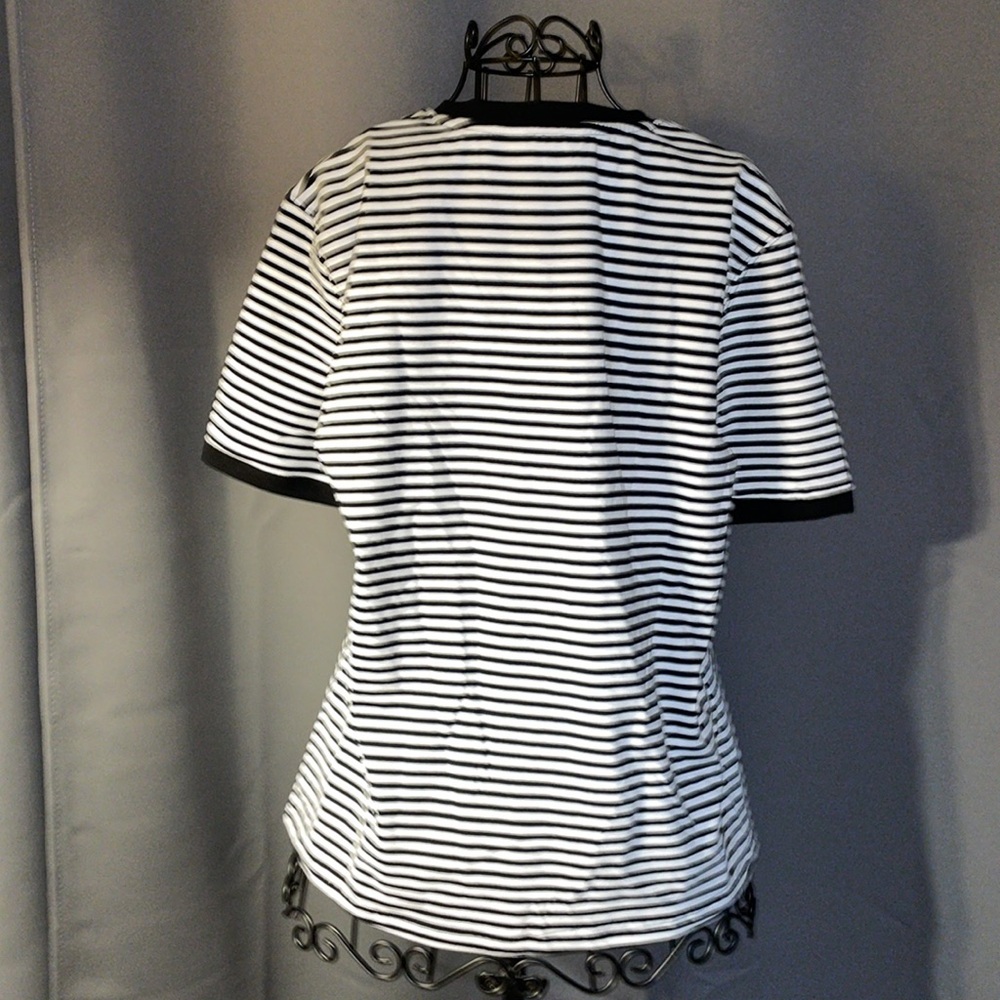 NWT. Women’s size Medium Stripe black & white t-shirt. - Picture 2 of 6